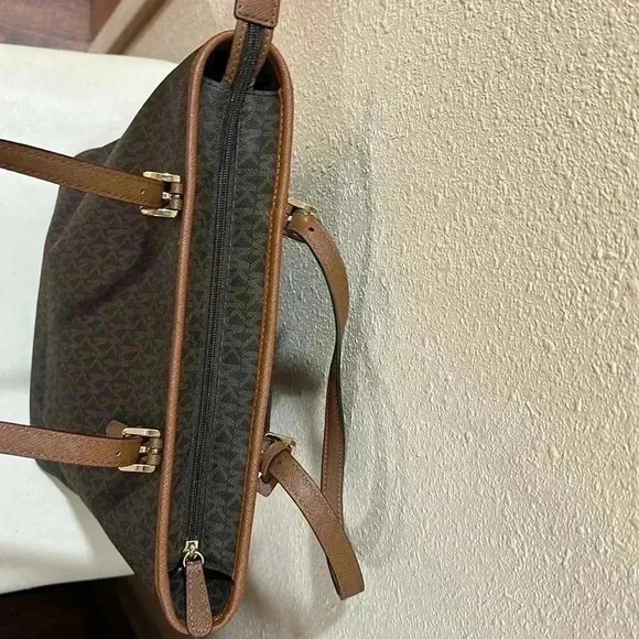 Michael Kors Logo tote bag - Picture 5 of 12